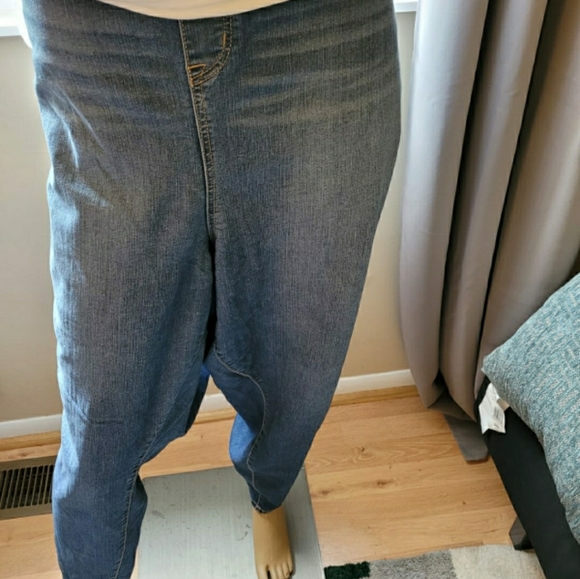 Torrid Lean Skinny Jeans 5t 